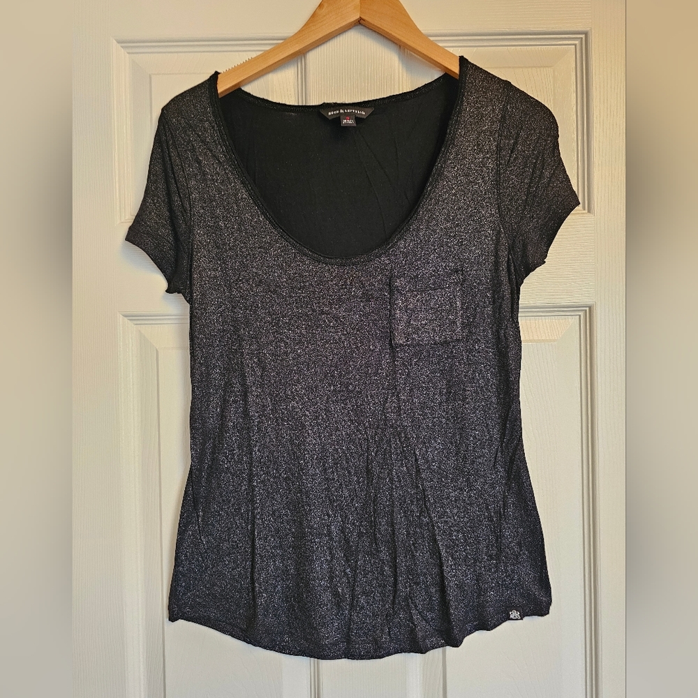 Rock and Republic t-shirt sz S